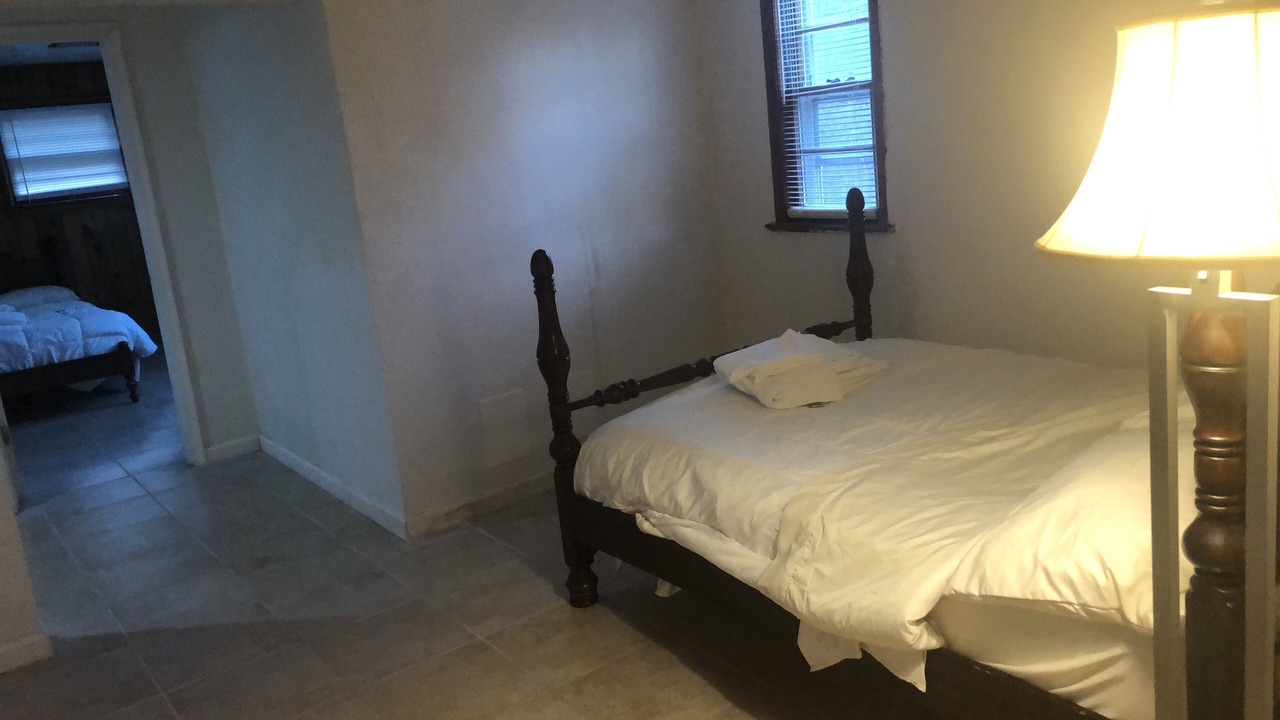 Photo of Bedroom in White Oak