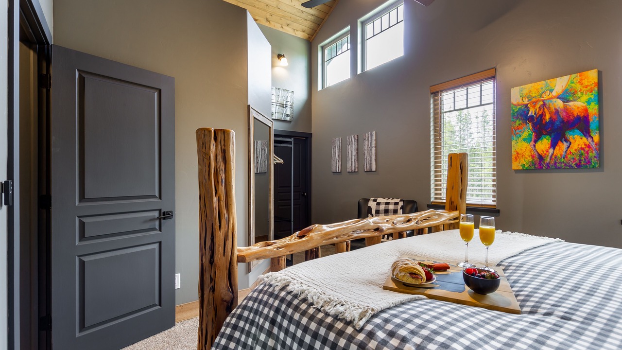Photo of Bedroom in Island Park