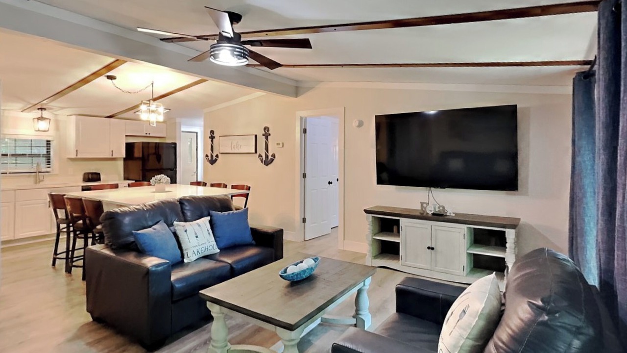 Photo of Livingroom in Put-in-Bay