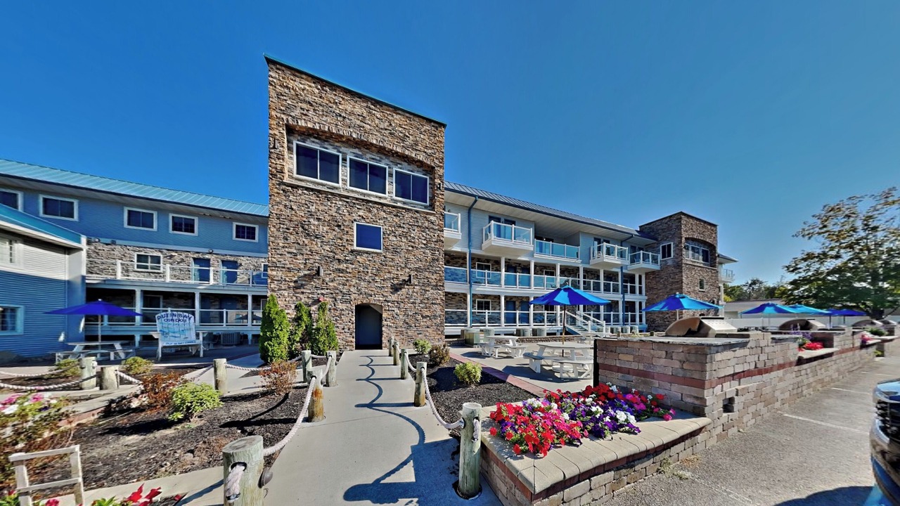 Photo of Patio Balcony in Put-in-Bay