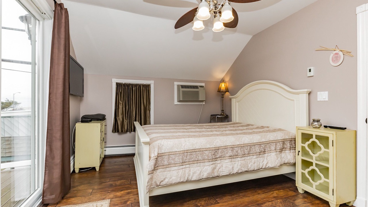 Photo of Bedroom in Bradley Beach