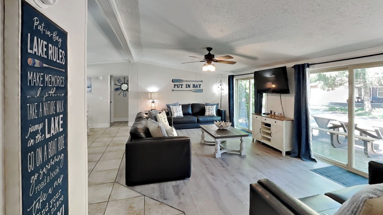 Photo of Livingroom in Put-in-Bay