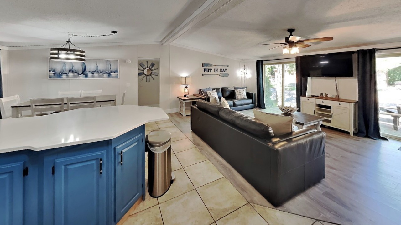 Photo of Livingroom in Put-in-Bay