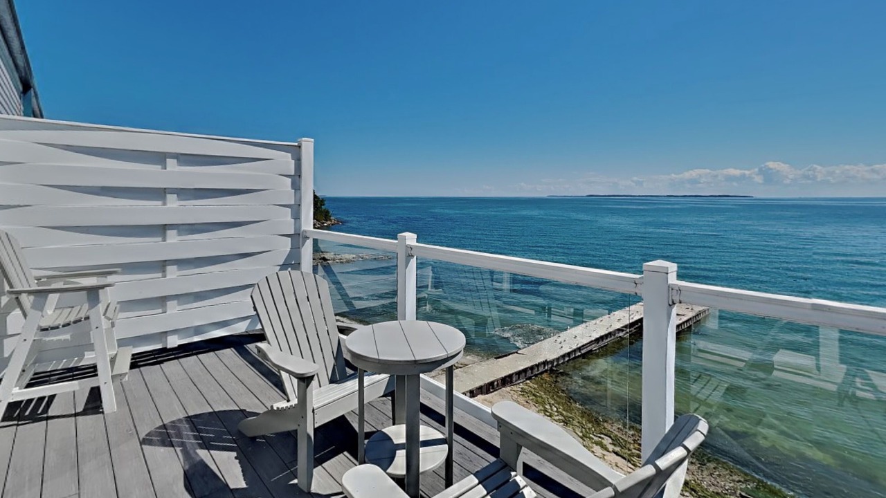 Photo of Patio Balcony in Put-in-Bay
