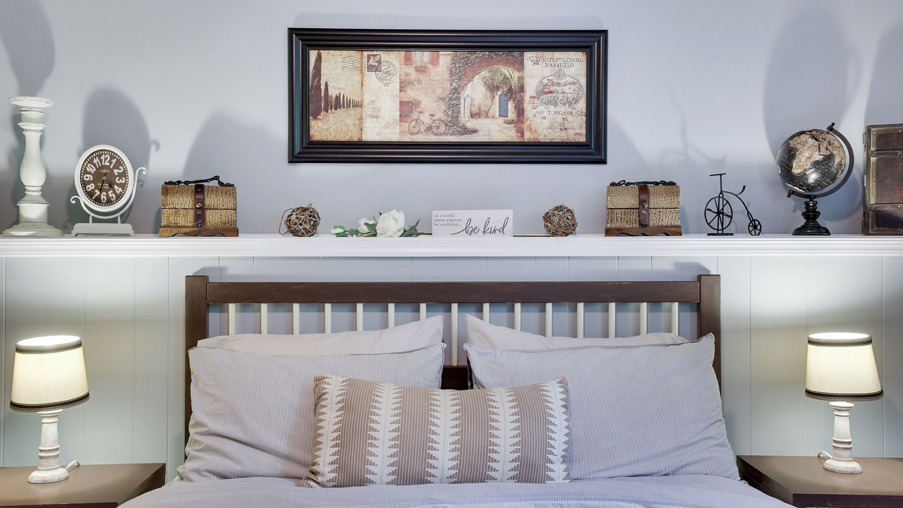 Photo of Bedroom in Henryville