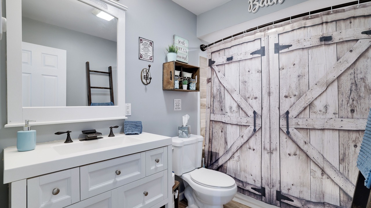 Photo of Bathroom in Henryville