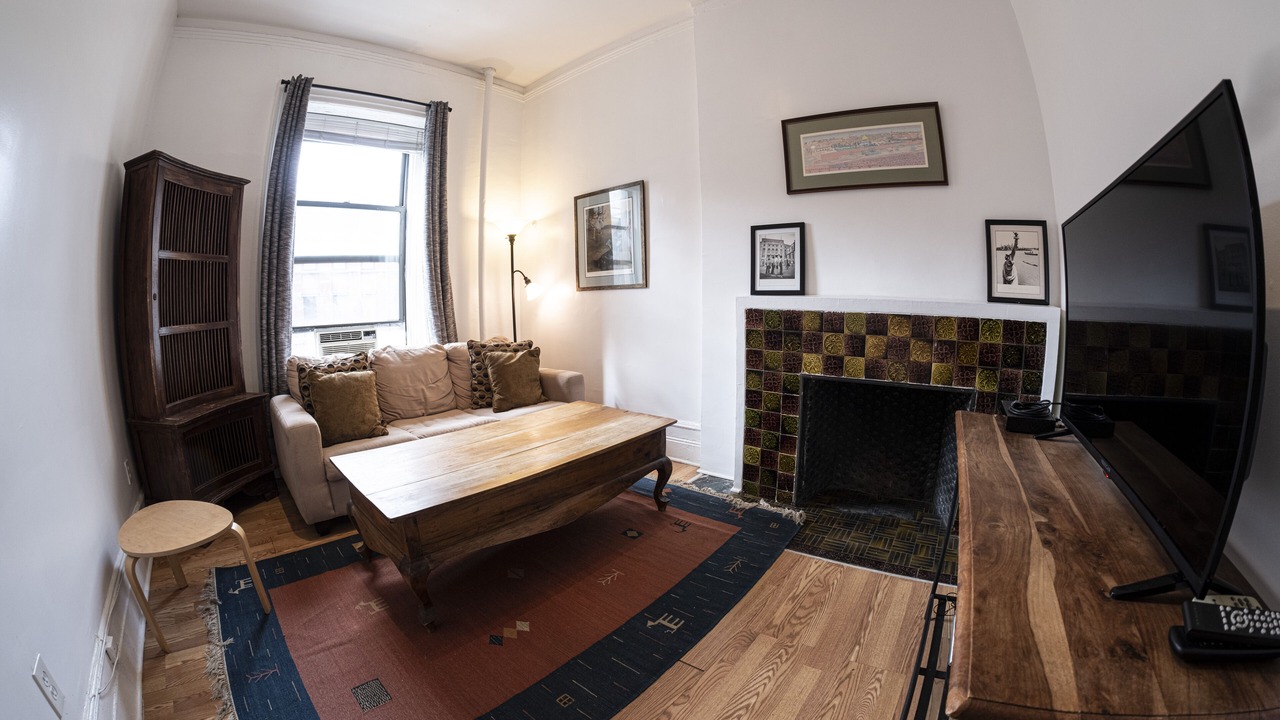 Photo of Livingroom in Central Park West