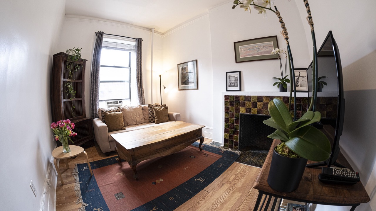 Photo of Livingroom in Central Park West