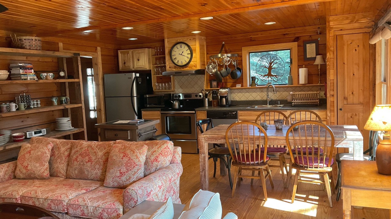 Photo of Bedroom in Black Mountain
