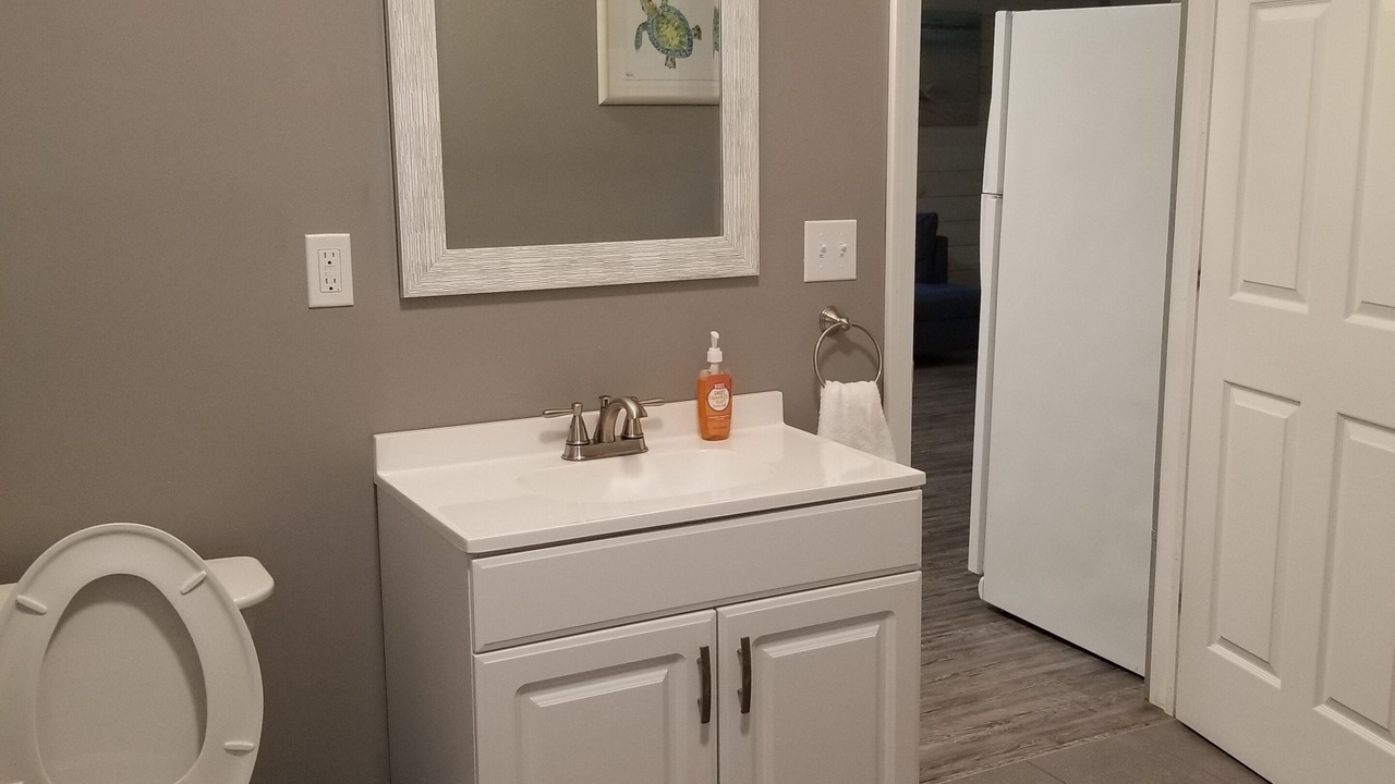 Photo of Bathroom in Girard