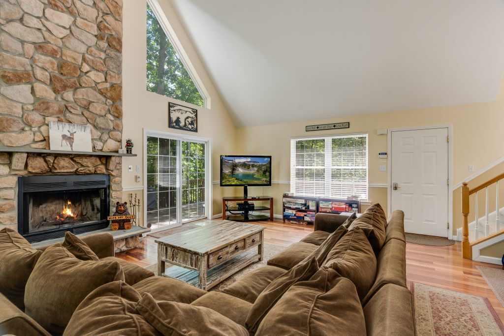 Photo of Livingroom in Lackawaxen