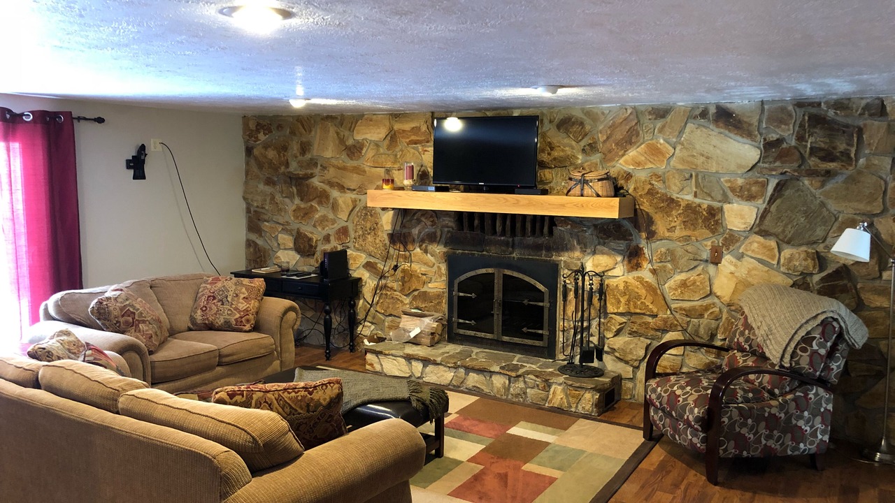 Photo of Livingroom in Geneva-on-the-Lake