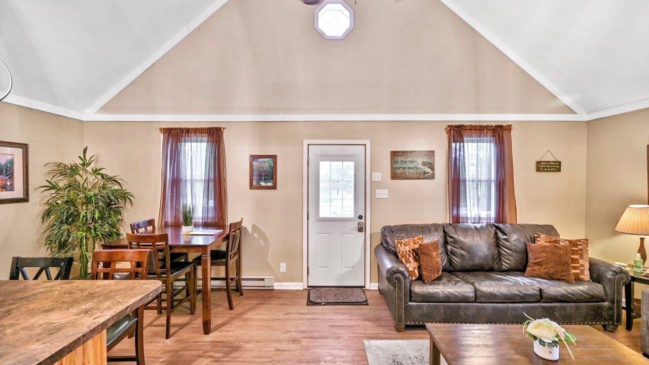 Photo of Livingroom in Albrightsville
