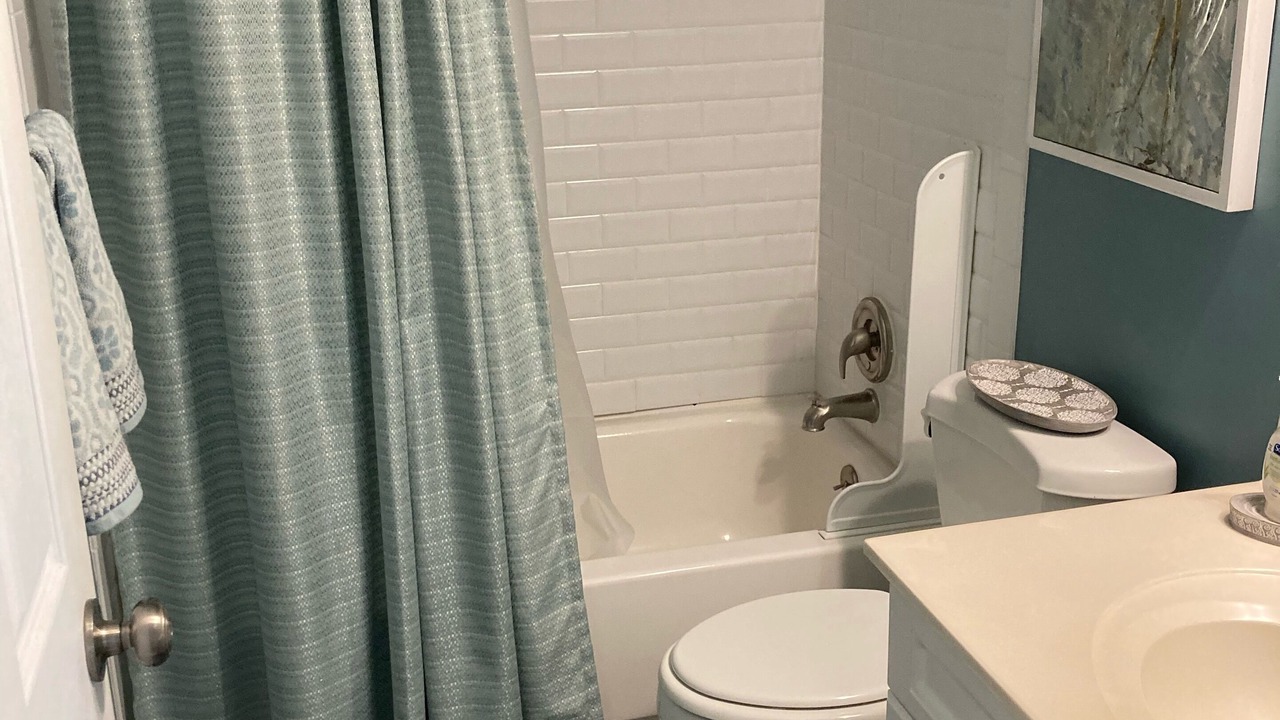 Photo of Bathroom in Cape May Court House