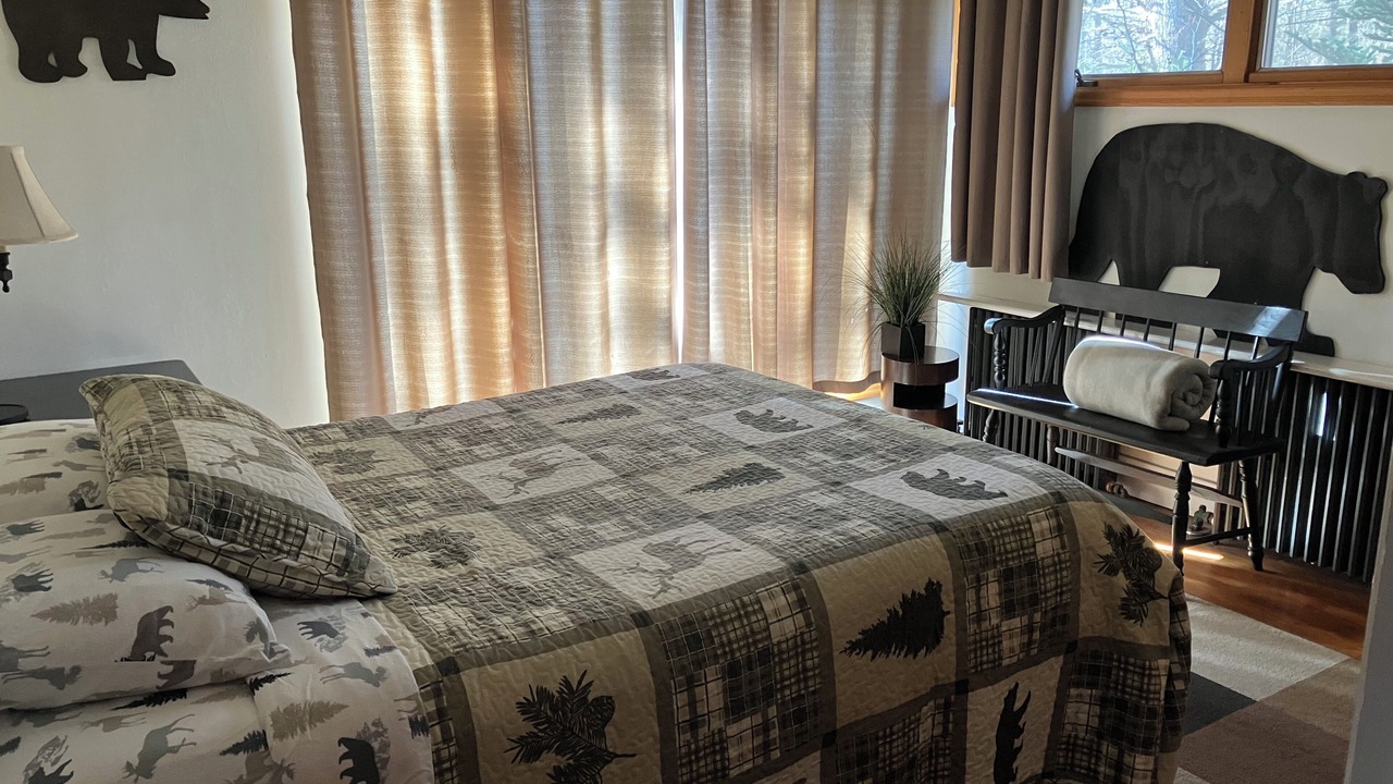 Photo of Bedroom in Canadensis