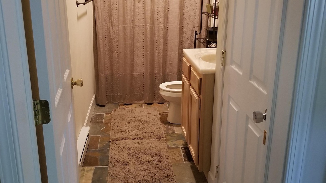 Photo of Bathroom in Rowland
