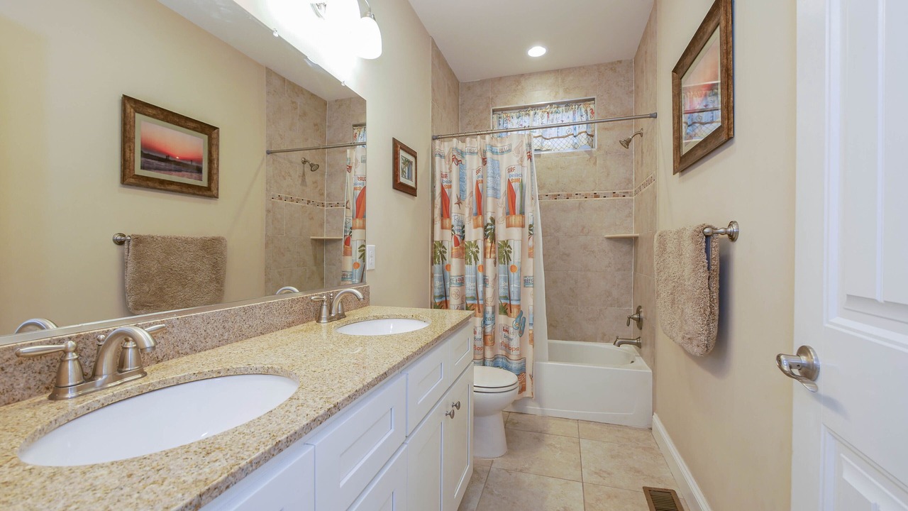 Photo of Bathroom in North End
