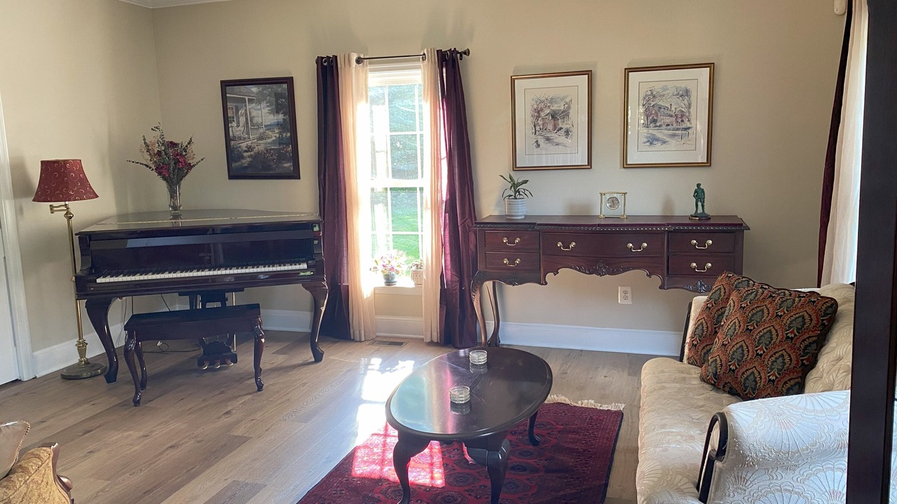 Photo of Bedroom in Herald Harbor