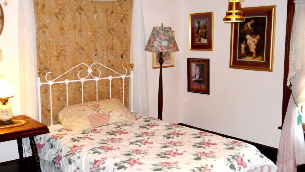 Photo of Bedroom in Chalk Hill