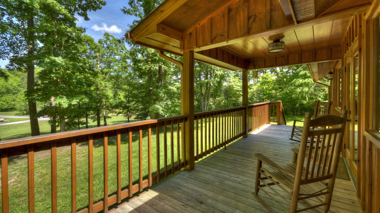 Photo of Patio Balcony in Mineral Bluff