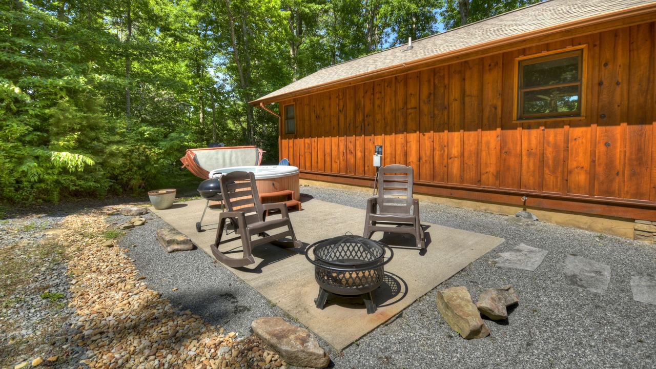 Photo of Patio Balcony in Mineral Bluff