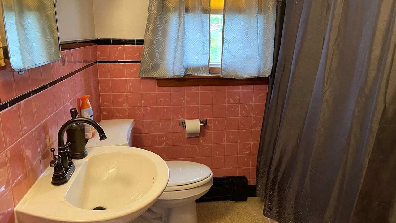 Photo of Bathroom in Ronks