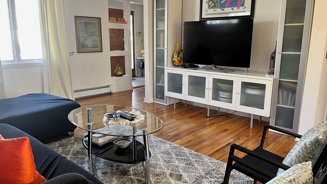 Photo of Livingroom in Fair Lawn