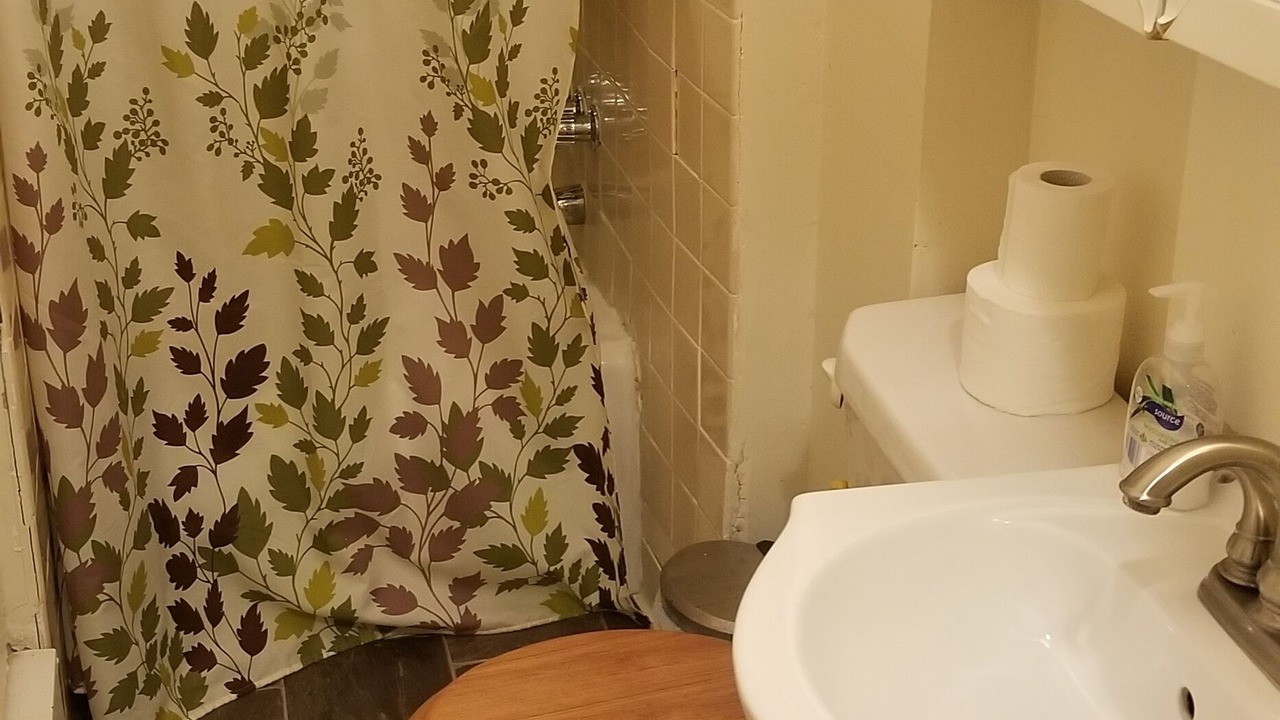 Photo of Bathroom in Pitman