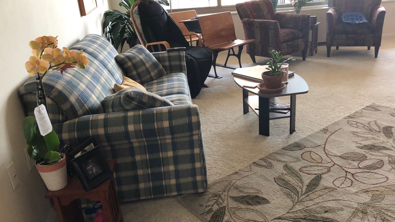 Photo of Livingroom in Baileys Crossroads