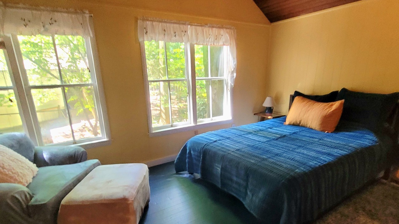 Photo of Bedroom in Mount Gretna Heights
