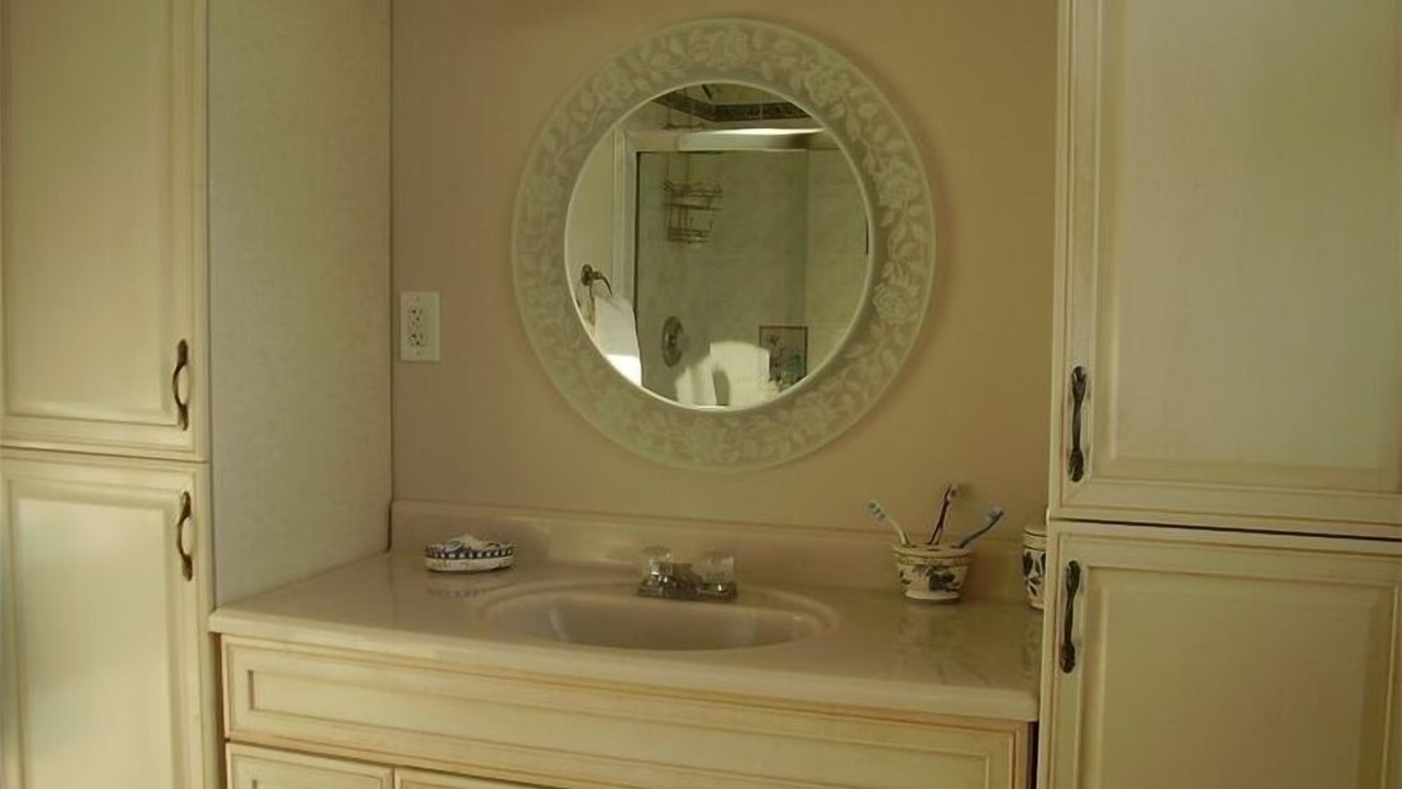 Photo of Bathroom in Mantoloking