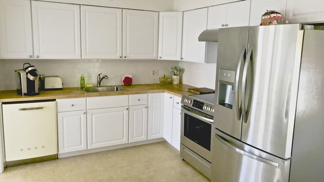 Photo of Kitchen in A-Zone