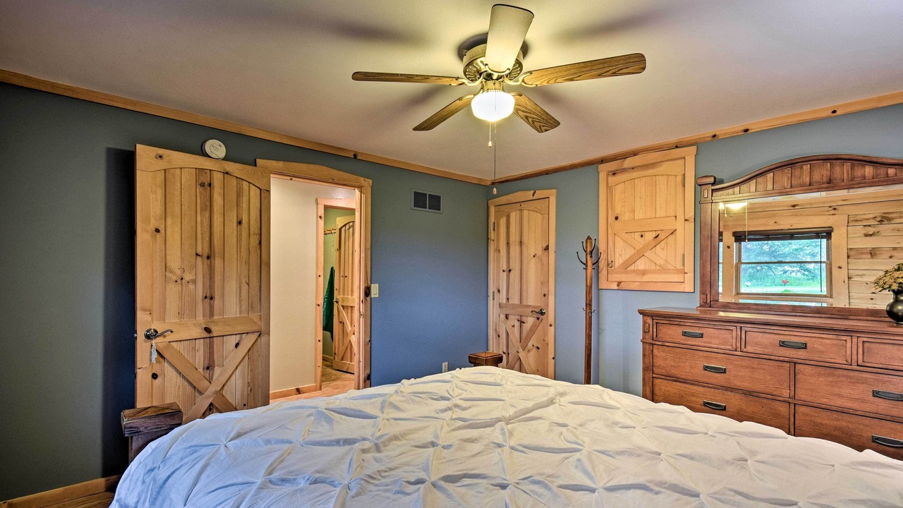 Photo of Bedroom in Shipshewana