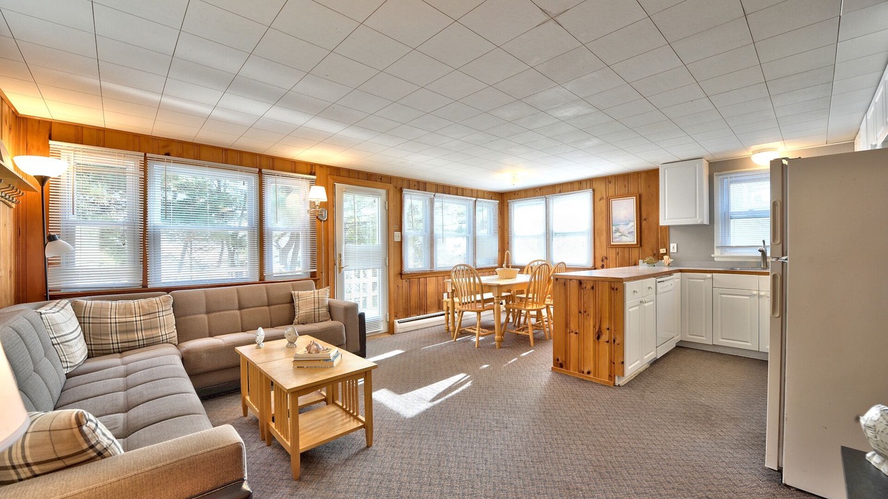 Photo of Livingroom in Beach Haven Gardens