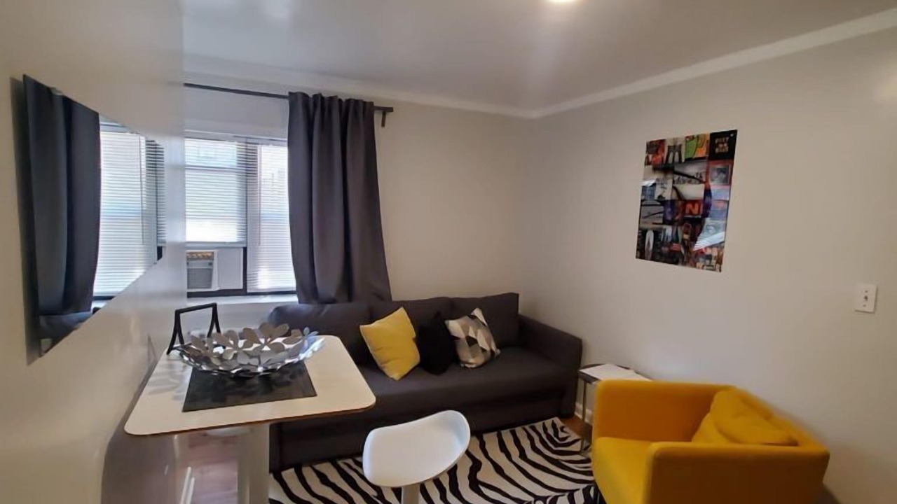 Photo of Livingroom in North Bergen