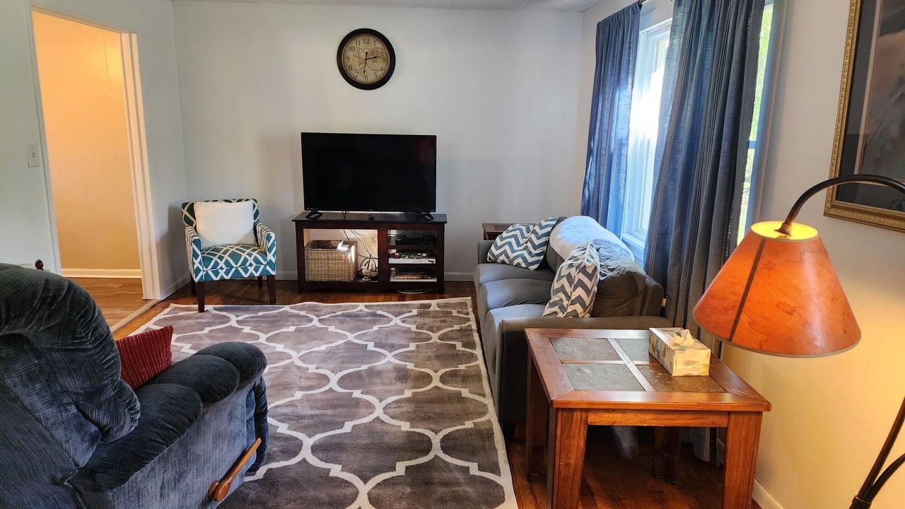 Photo of Livingroom in Sharonville