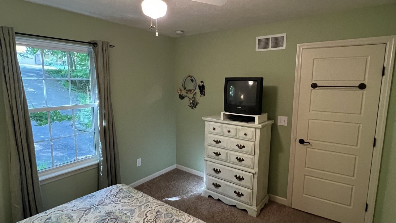 Photo of Bedroom in Howard