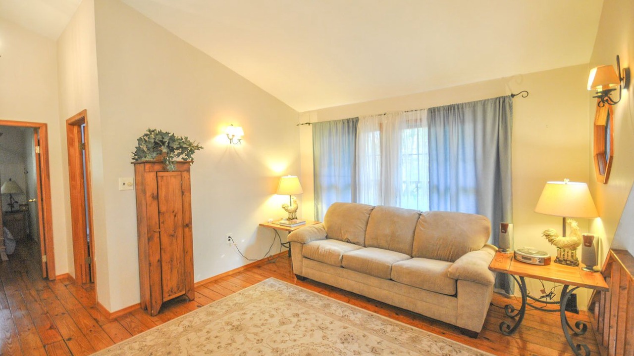 Photo of Bedroom in Ohiopyle