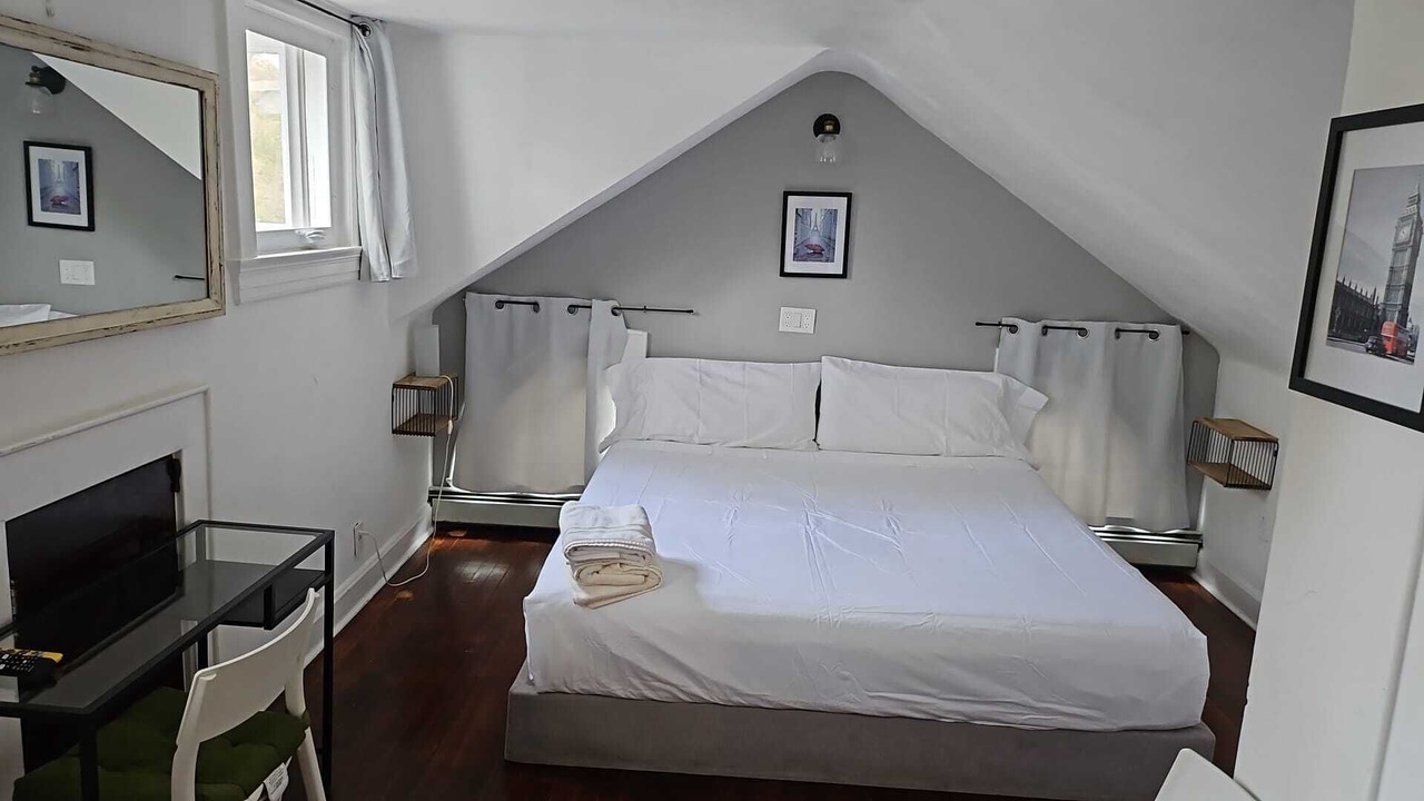 Photo of Bedroom in Elizabeth