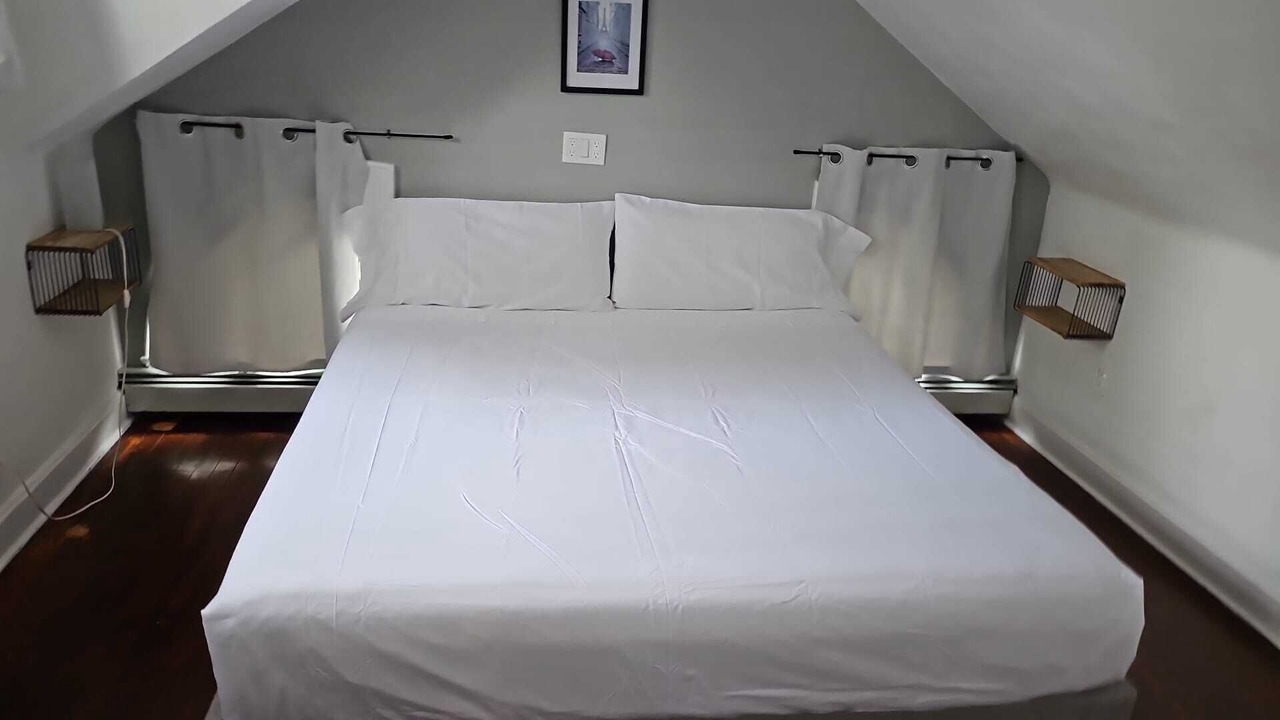 Photo of Bedroom in Elizabeth