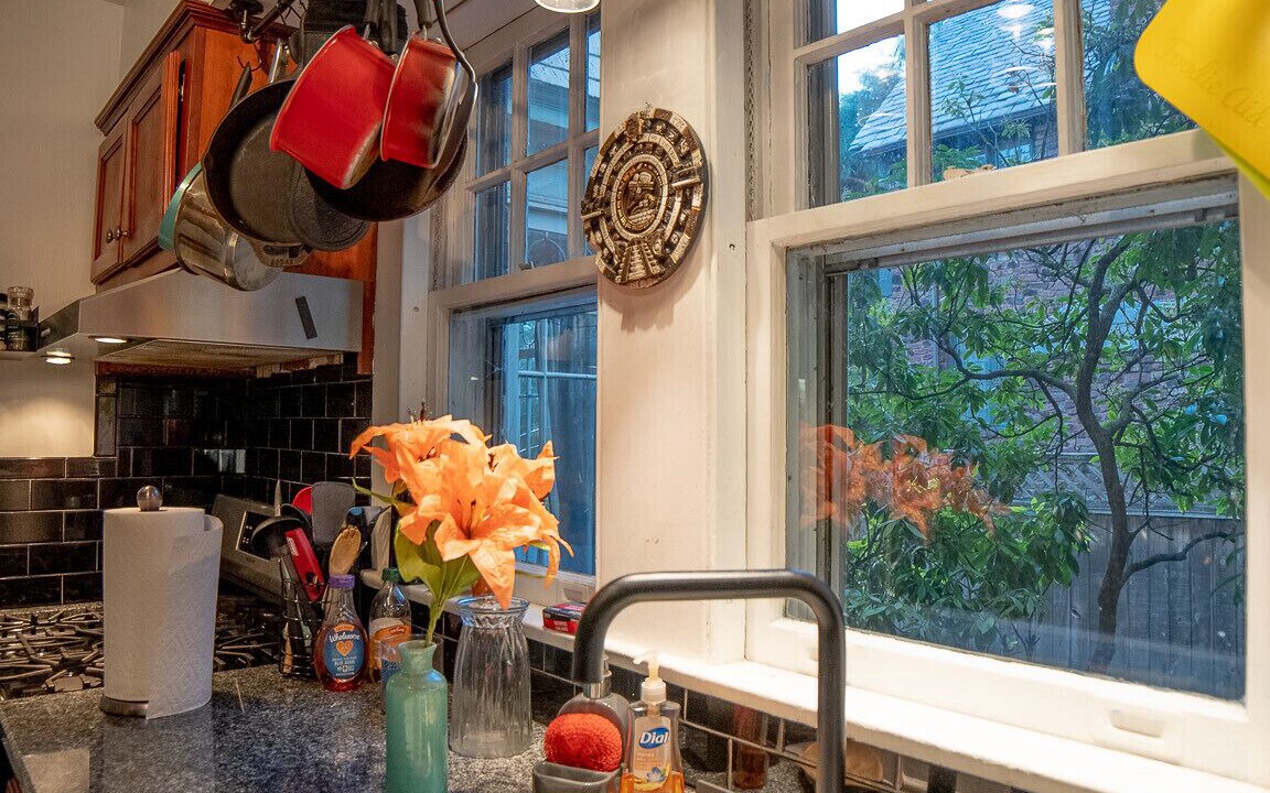 Photo of Kitchen in Elizabeth