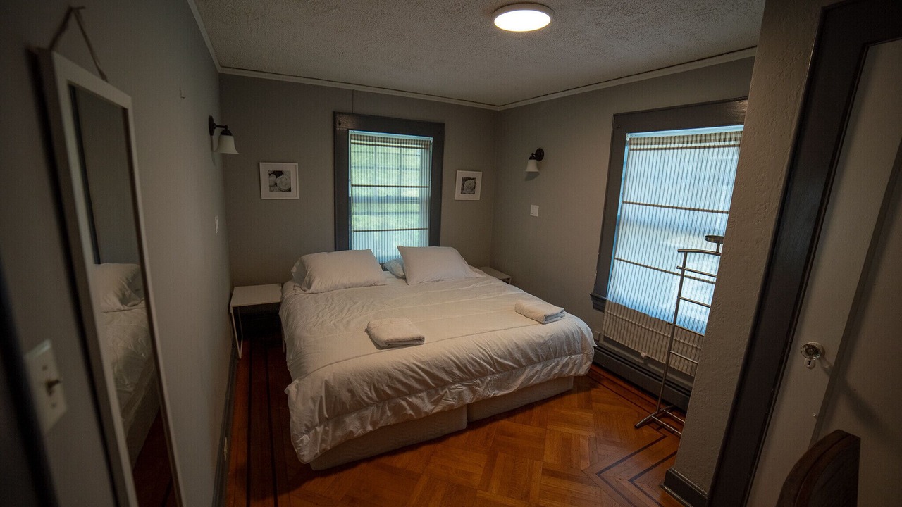 Photo of Bedroom in Elizabeth
