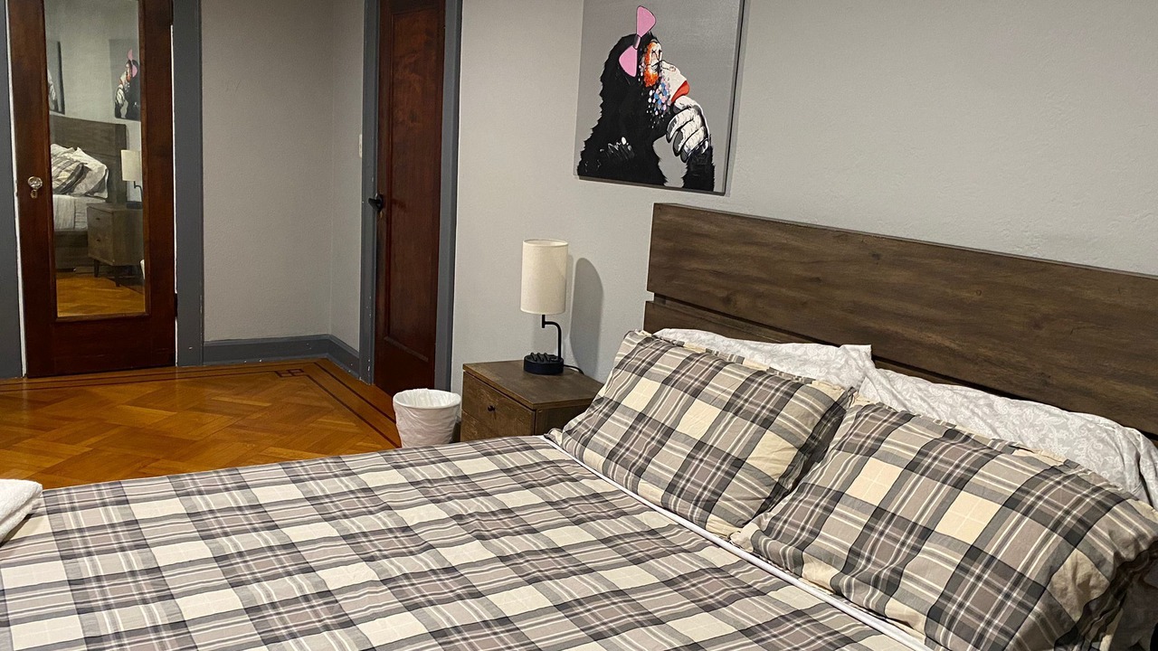 Photo of Bedroom in Elizabeth