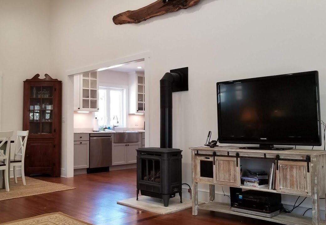 Photo of Livingroom in Warm Springs