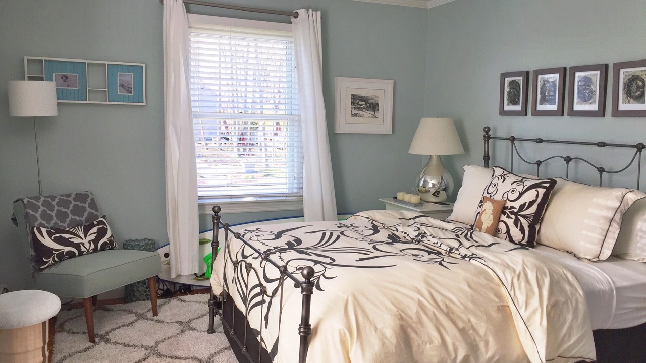 Photo of Bedroom in Avon
