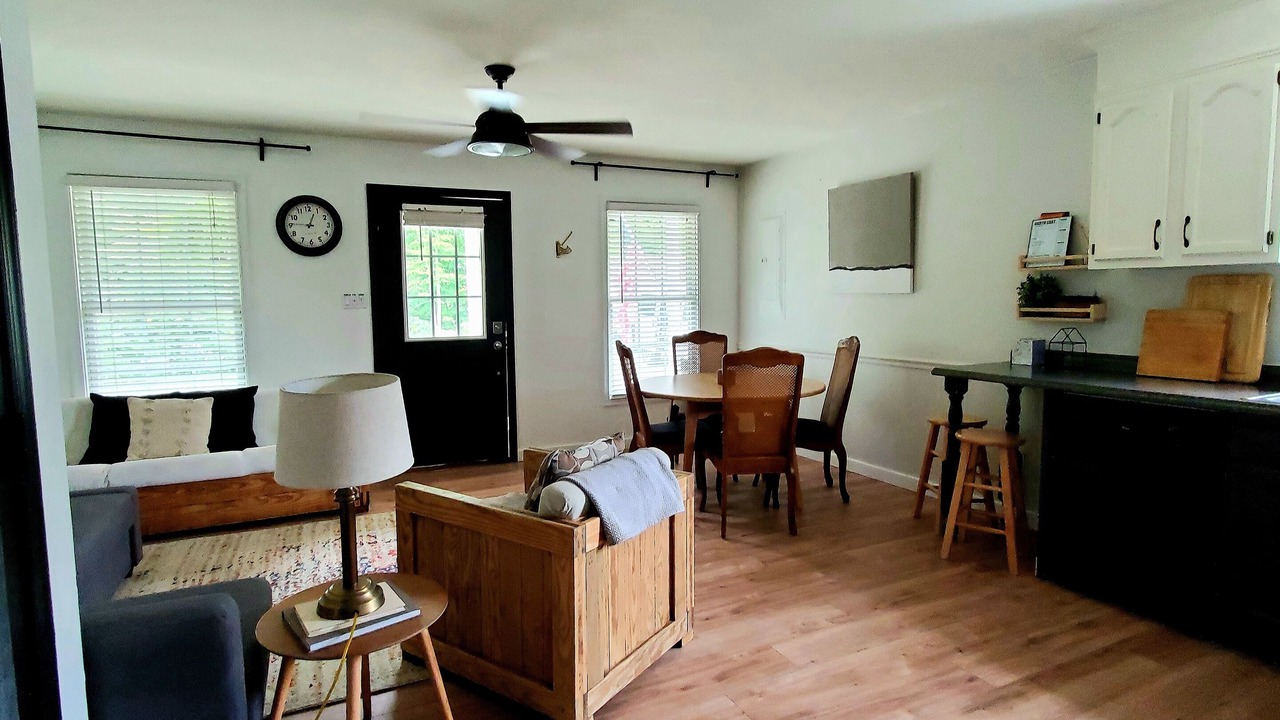 Photo of Livingroom in Elkton