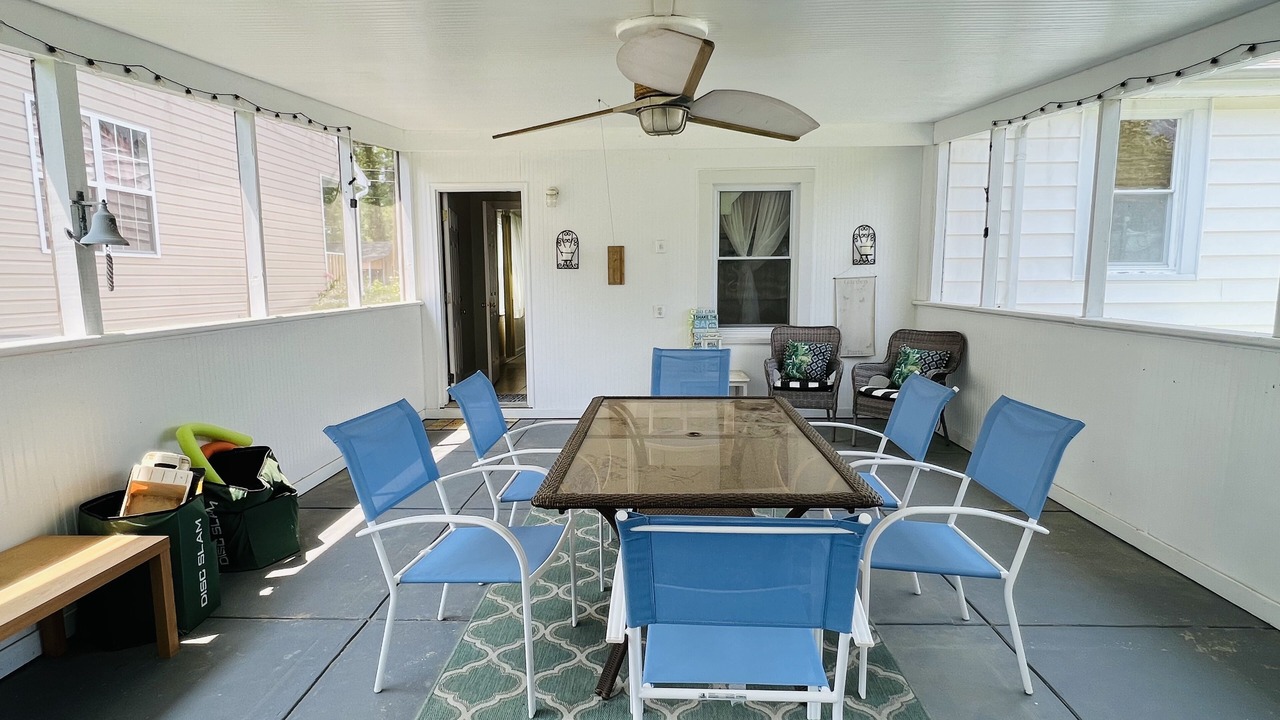 Photo of Outdoor in Issue