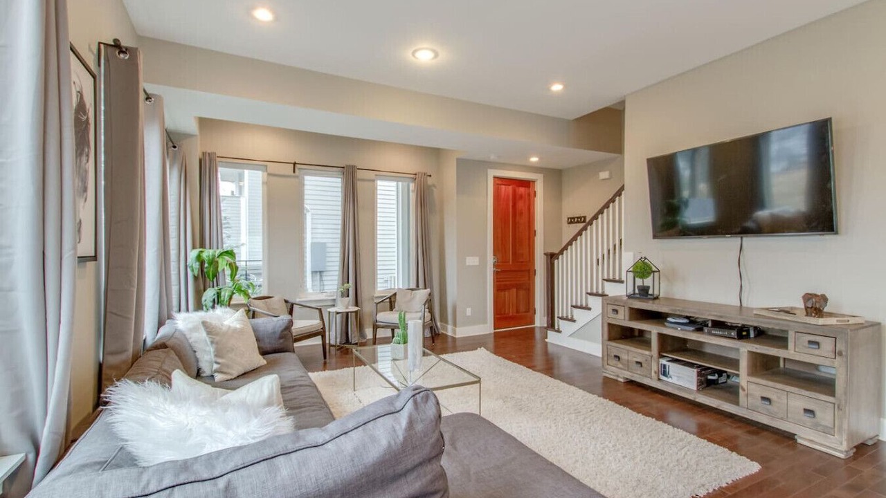 Photo of Livingroom in Chestnut Hill