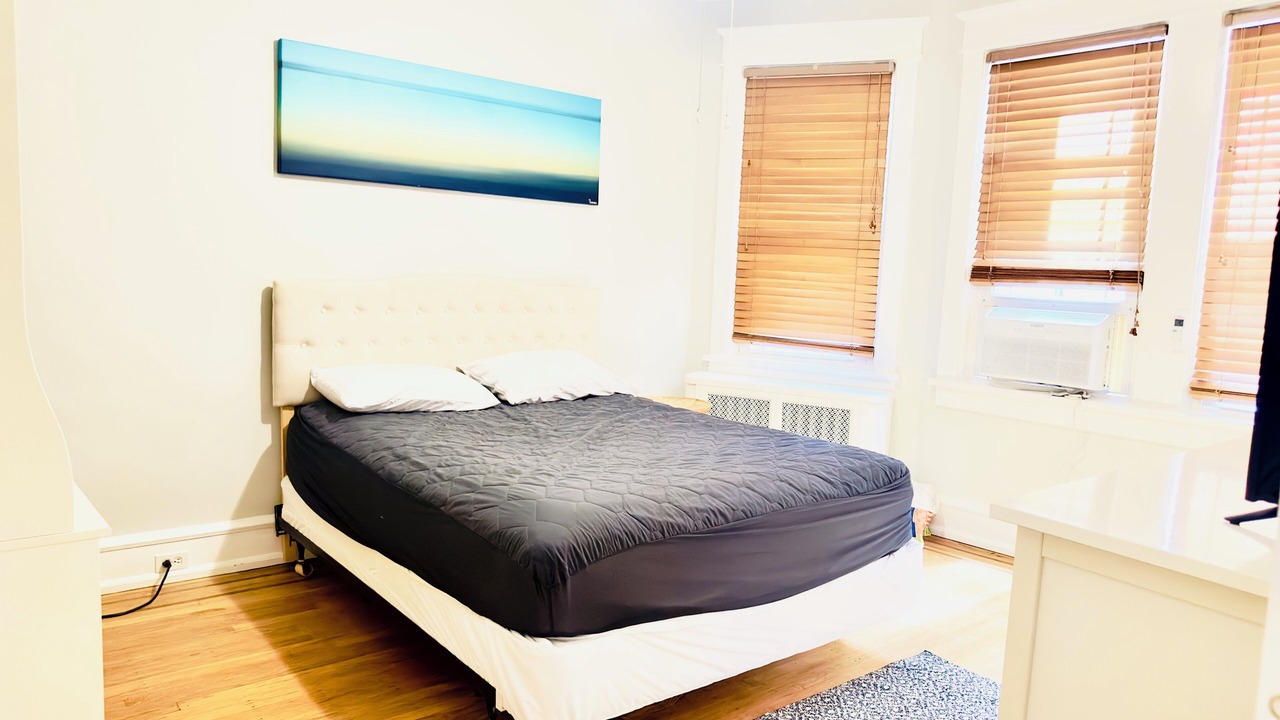 Photo of Bedroom in Ventnor City