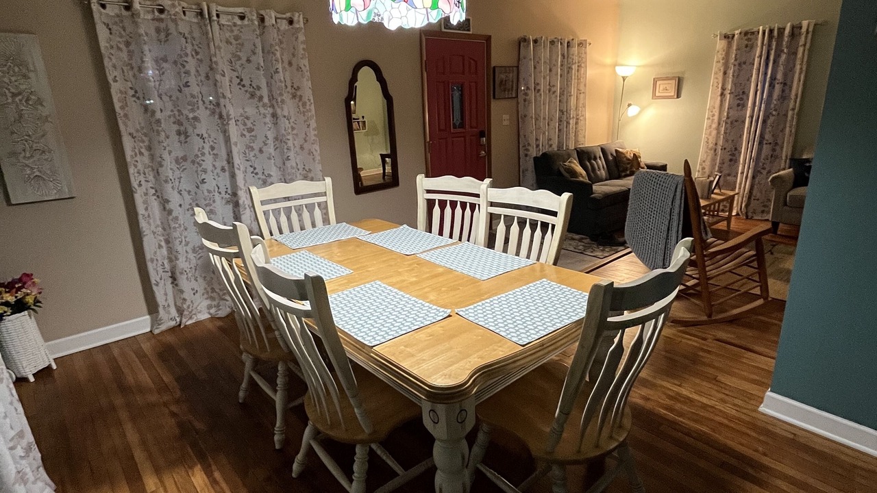 Photo of Livingroom in Ashtabula